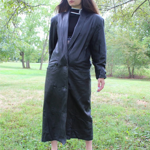 Vintage 90s Leather Trench Coat by Sabrina - Picture 5 of 11